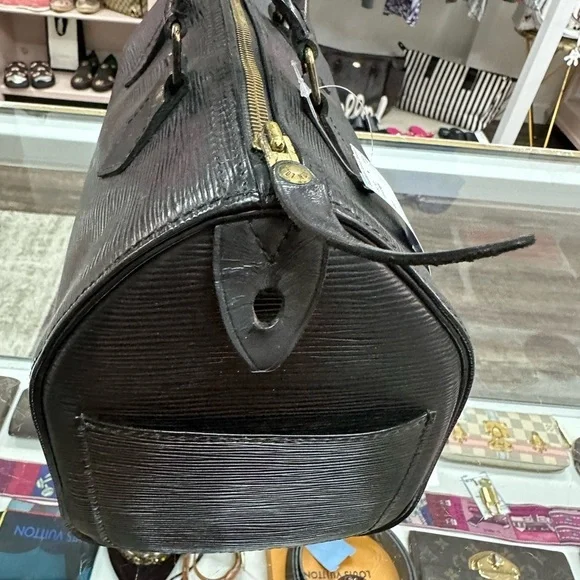 Louis Vuitton Epi Black Speedy 25 Leather Top Handle Bag - Picture 8 of 8